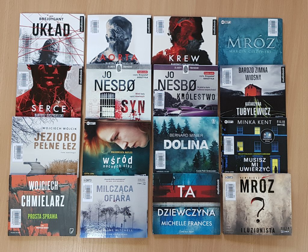 Na zdjęciu znajduje się 16 audiobooków